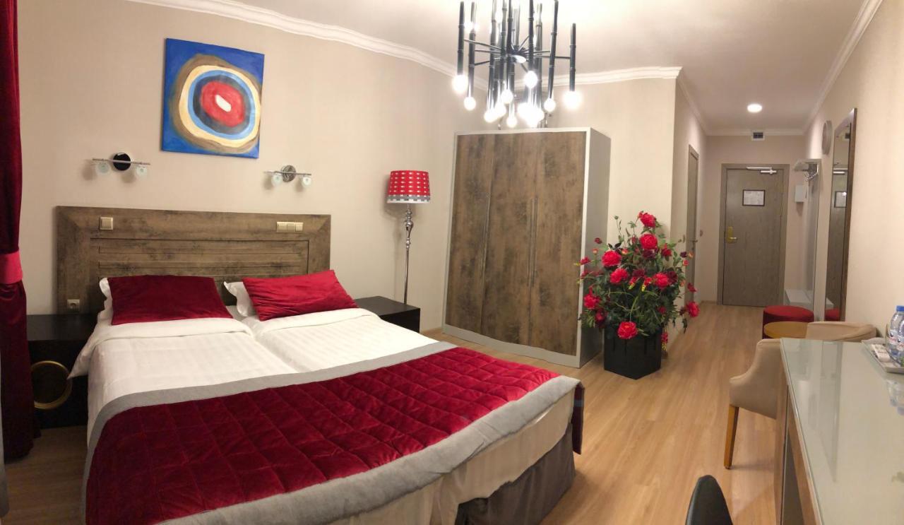 Grace Point Hotel Astaná Habitación foto