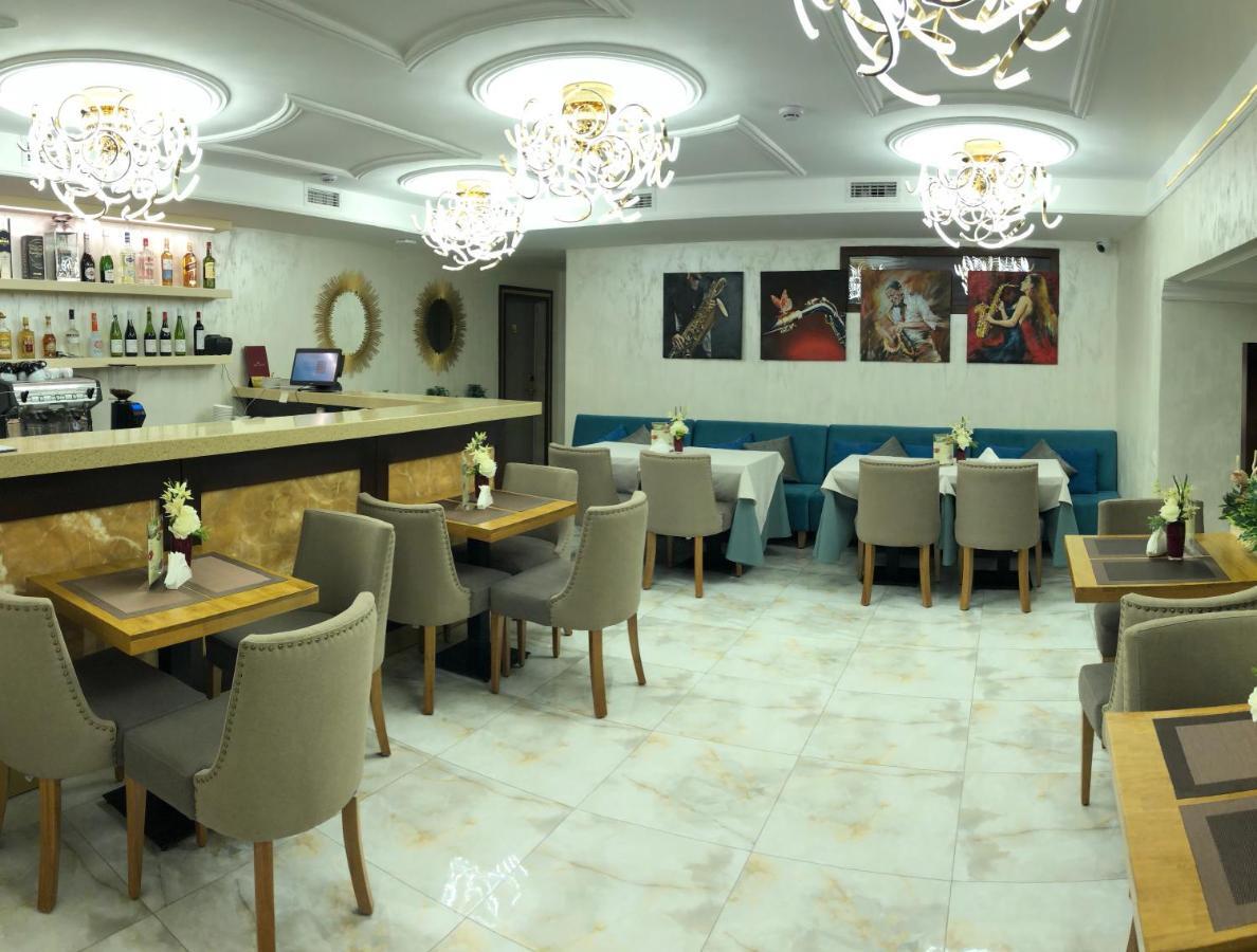 Grace Point Hotel Astaná Habitación foto