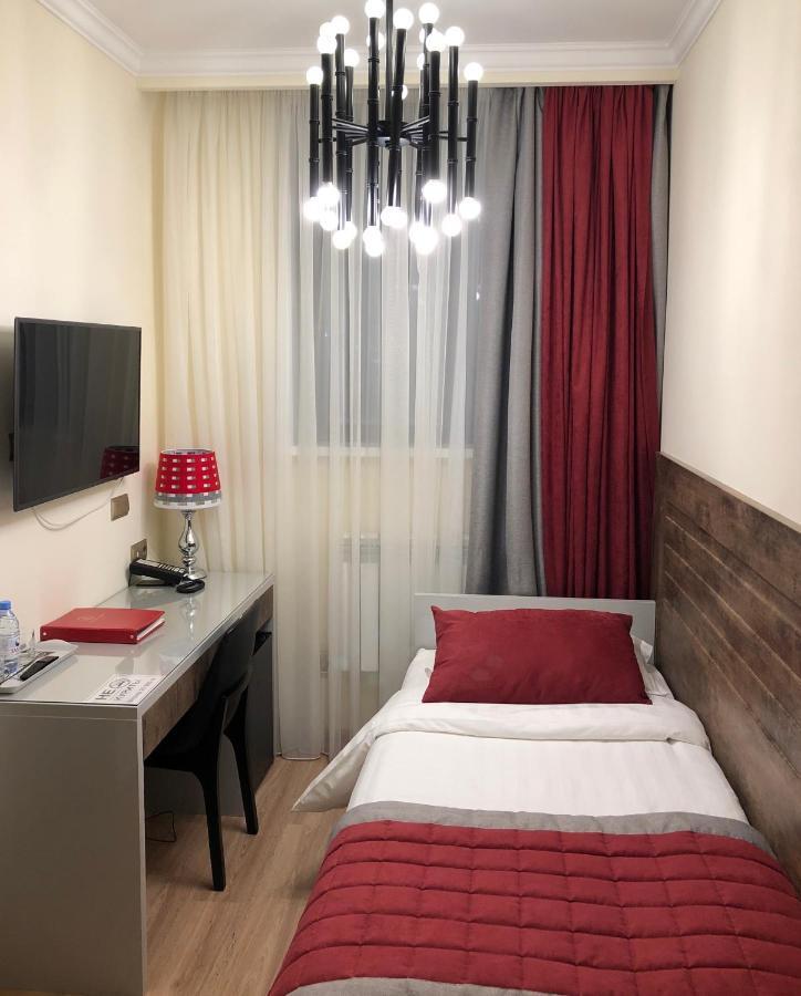 Grace Point Hotel Astaná Habitación foto