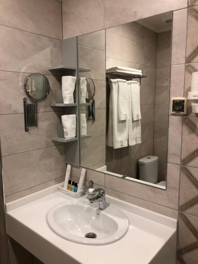 Grace Point Hotel Astaná Habitación foto